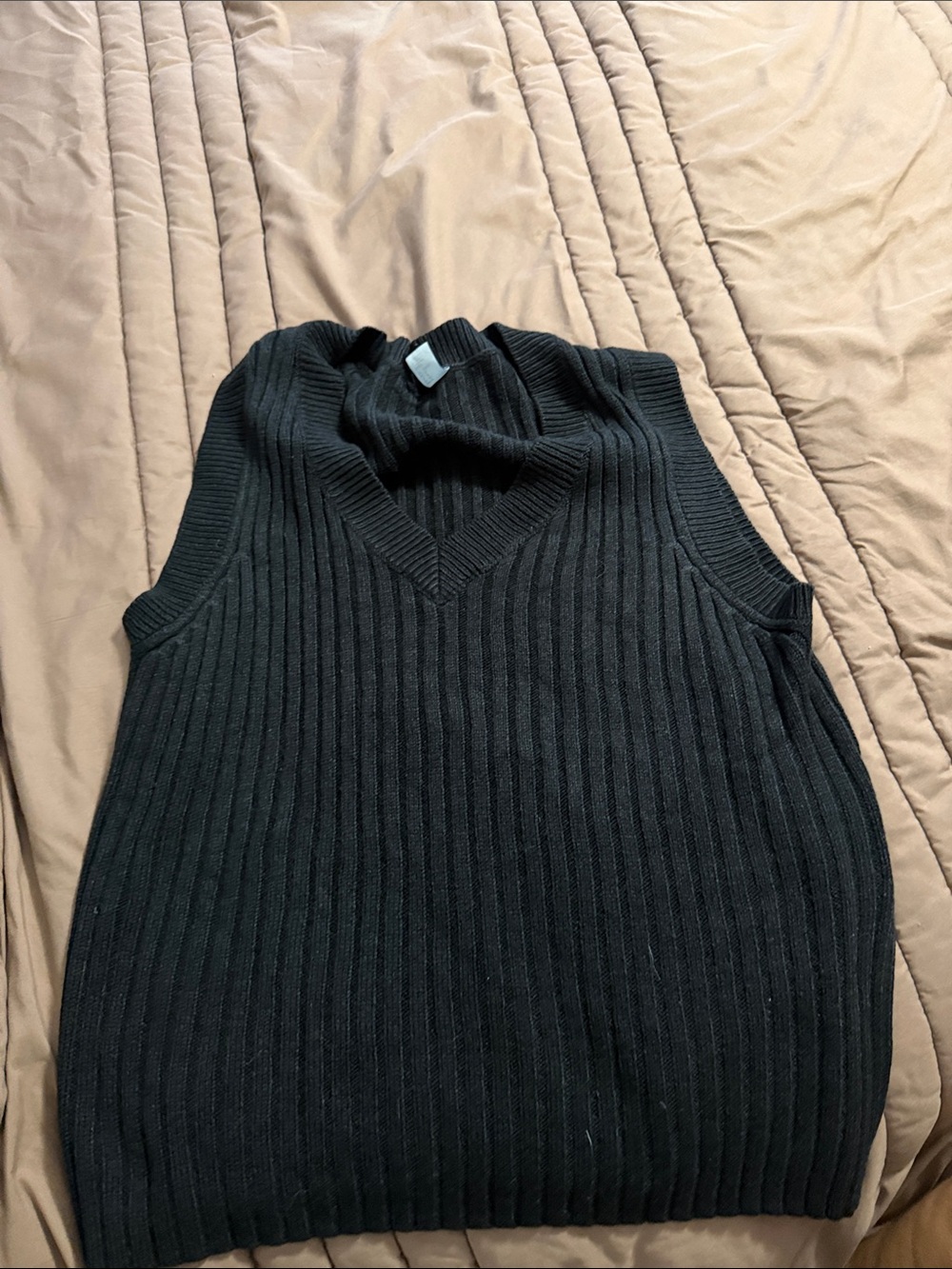 Divided Black Ribbed V-Neck Sleeveless Sweater Vest